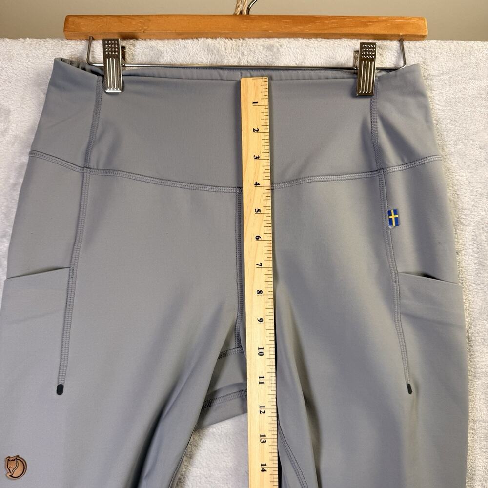Women's Light Gray Activewear Leggings with Black Knee Panels - Picture 6 of 16
